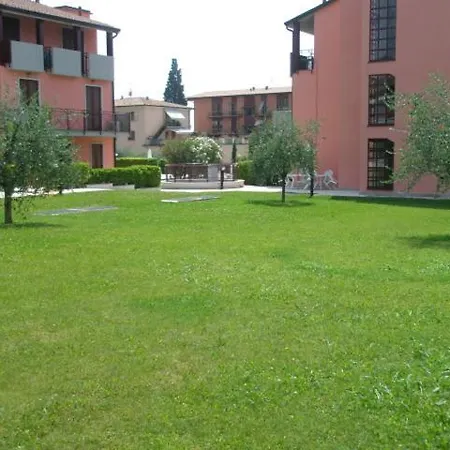 Mavi *